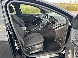 Used 2017 Ford Focus ST-Line Black - Interior and Exterior details 10