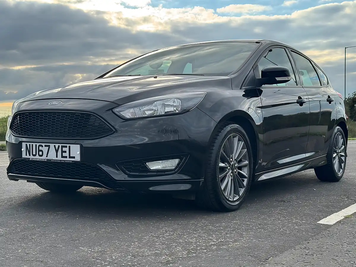 Used 2017 Ford Focus ST-Line Black - Interior and Exterior details 4