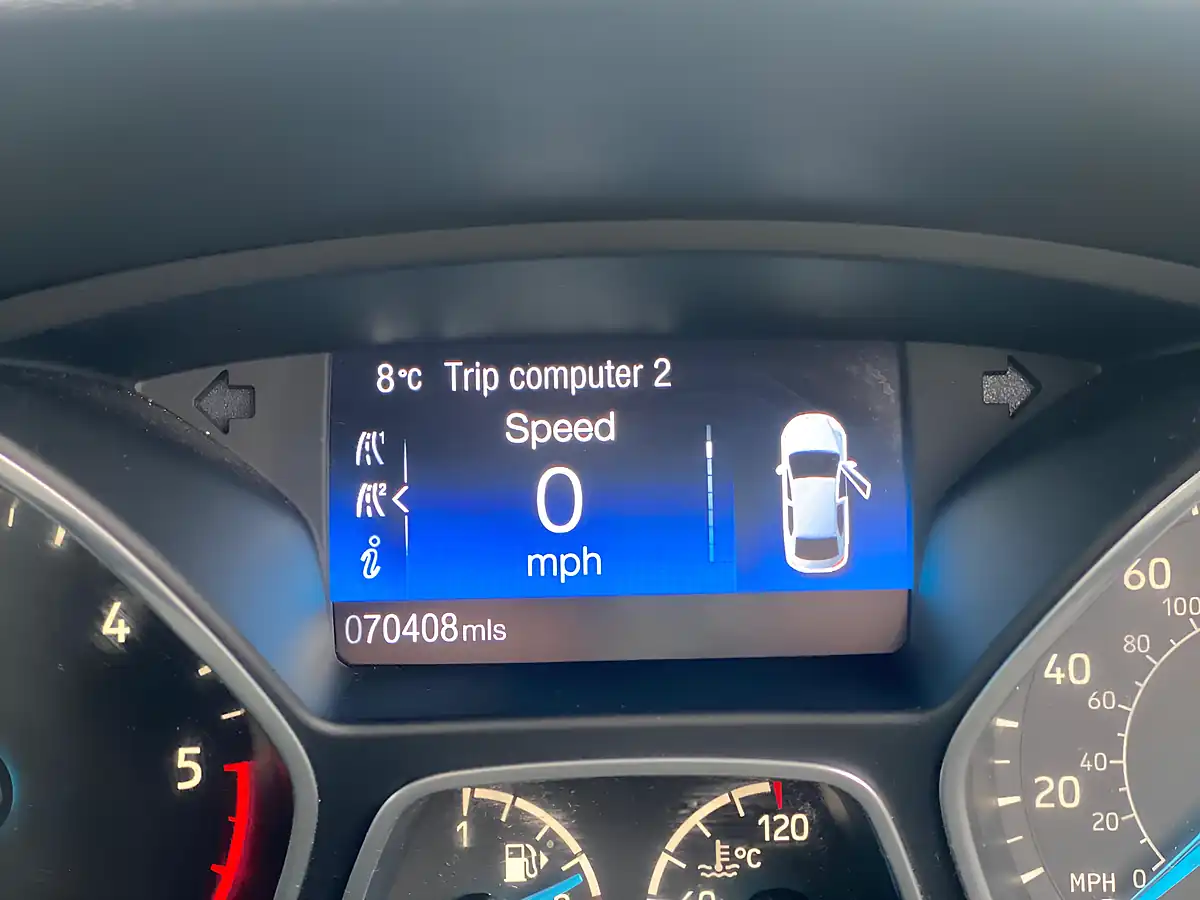 Used 2017 Ford Focus ST-Line Black - Interior and Exterior details 12