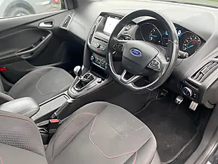 Used 2017 Ford Focus ST-Line Black - Interior and Exterior details 13