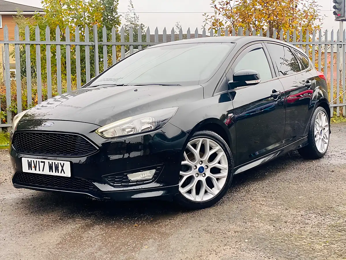 Used 2017 Ford Focus ST-Line Black - Interior and Exterior details 3