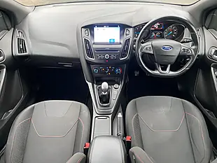 Used 2017 Ford Focus ST-Line Black - Interior and Exterior details 4