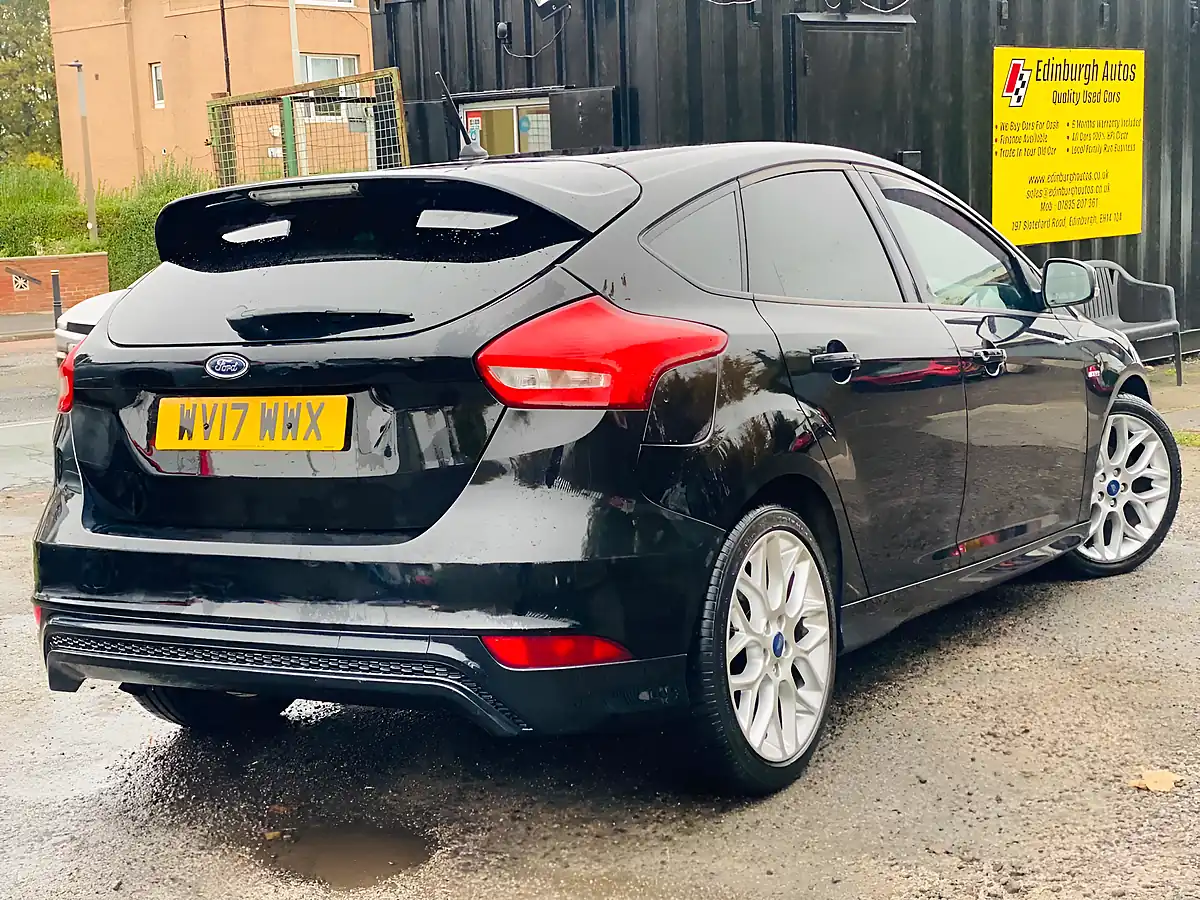 Used 2017 Ford Focus ST-Line Black - Interior and Exterior details 7
