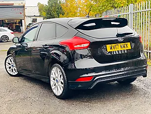 Used 2017 Ford Focus ST-Line Black - Interior and Exterior details 9