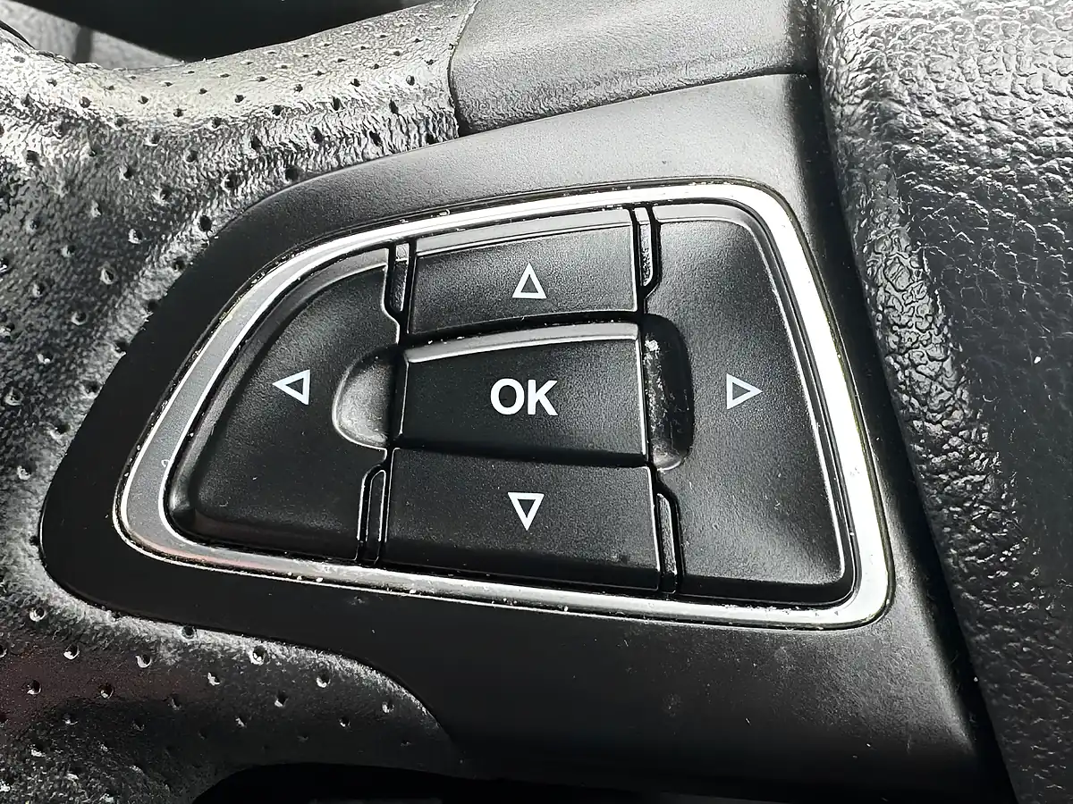 Used 2017 Ford Focus ST-Line Black - Interior and Exterior details 15