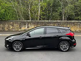 Used 2017 Ford Focus ST-Line Black - Interior and Exterior details 16