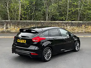 Used 2017 Ford Focus ST-Line Black - Interior and Exterior details 5