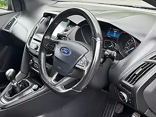 Used 2017 Ford Focus ST-Line Black - Interior and Exterior details 8