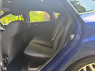 Used 2017 Ford Focus ST-Line Blue - Interior and Exterior details 9