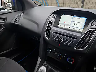 Used 2017 Ford Focus ST-Line Blue - Interior and Exterior details 17