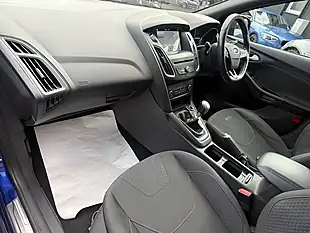 Used 2017 Ford Focus ST-Line Blue - Interior and Exterior details 11