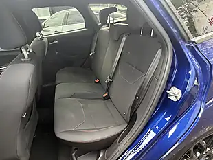 Used 2017 Ford Focus ST-Line Blue - Interior and Exterior details 14