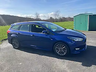 Used 2017 Ford Focus ST-Line Blue - Interior and Exterior details 5
