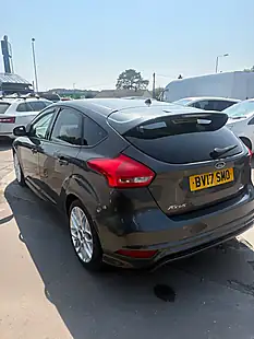 Used 2017 Ford Focus ST-Line Grey - Interior and Exterior details 3
