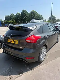 Used 2017 Ford Focus ST-Line Grey - Interior and Exterior details 4