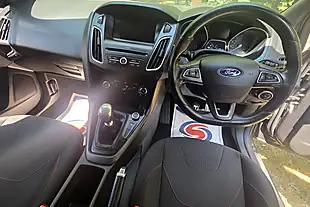 Used 2017 Ford Focus ST-Line Grey - Interior and Exterior details 17