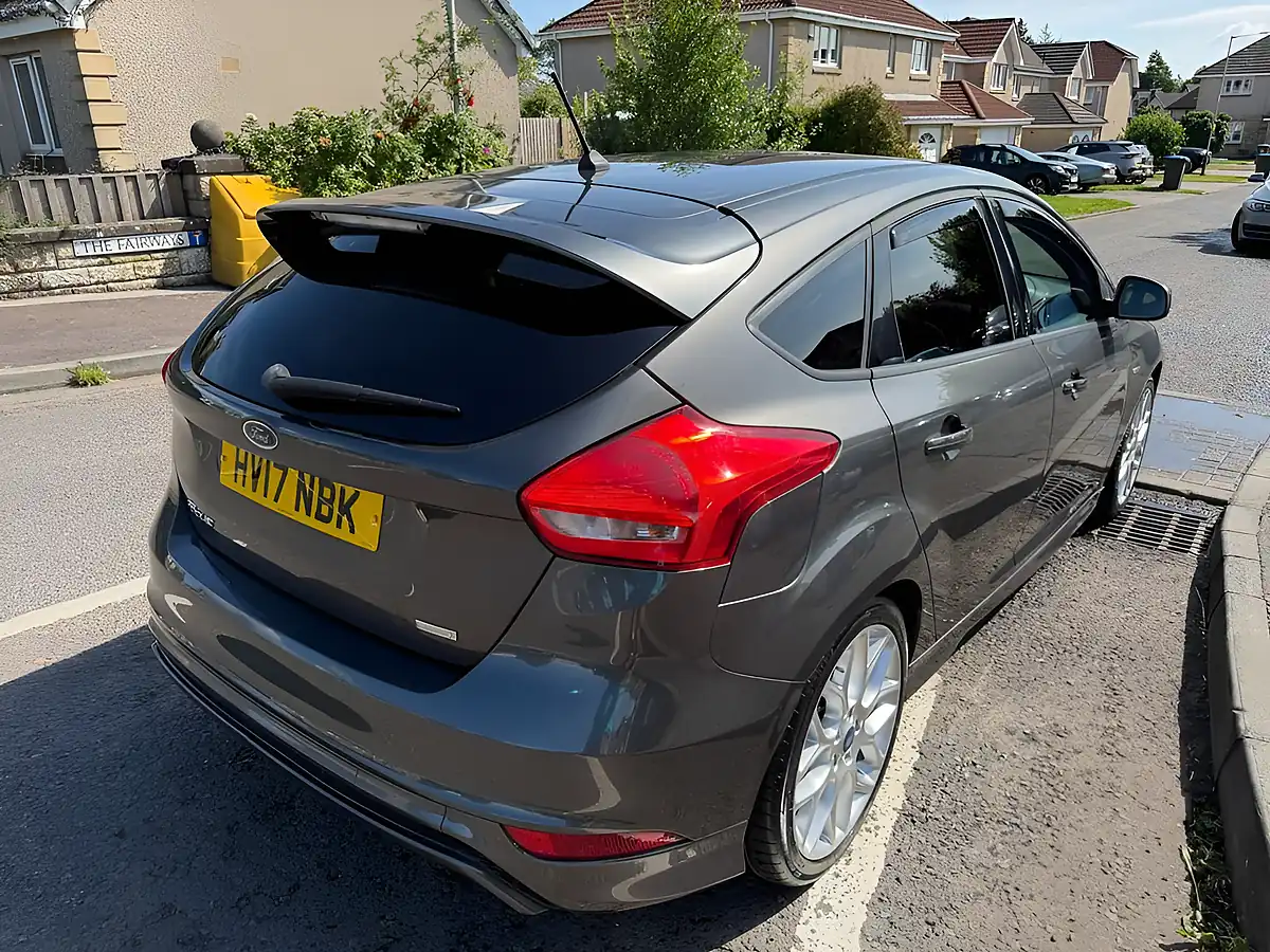 Used 2017 Ford Focus ST-Line Grey - Interior and Exterior details 5
