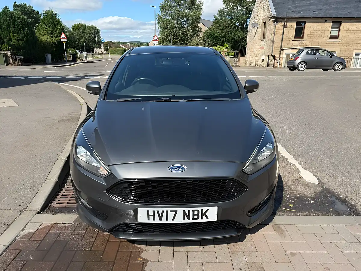 Used 2017 Ford Focus ST-Line Grey - Interior and Exterior details 6