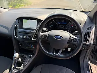 Used 2017 Ford Focus ST-Line Grey - Interior and Exterior details 9