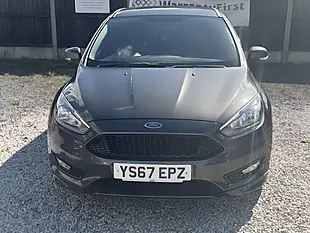 Used 2017 Ford Focus ST-Line Grey - Interior and Exterior details 2