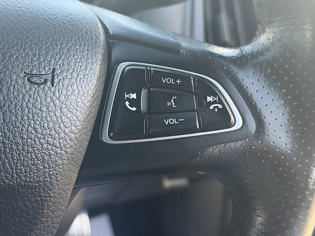 Used 2017 Ford Focus ST-Line Grey - Interior and Exterior details 20