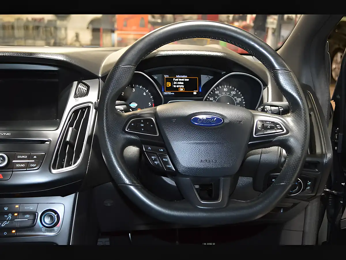 Used 2017 Ford Focus ST-Line Grey - Interior and Exterior details 13