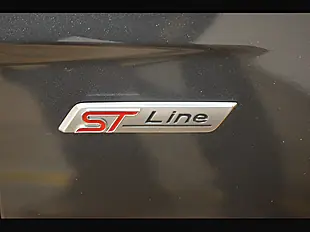 Used 2017 Ford Focus ST-Line Grey - Interior and Exterior details 16
