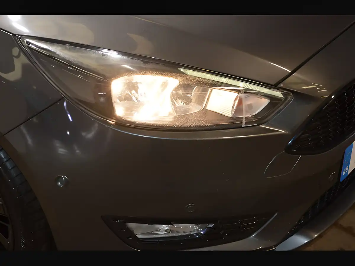 Used 2017 Ford Focus ST-Line Grey - Interior and Exterior details 19