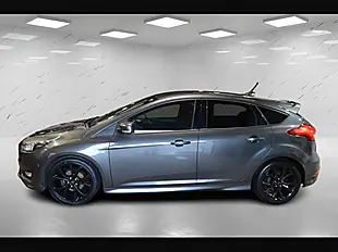 Used 2017 Ford Focus ST-Line Grey - Interior and Exterior details 9