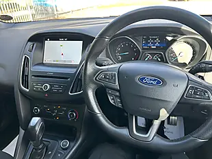 Used 2017 Ford Focus ST-Line Grey - Interior and Exterior details 7