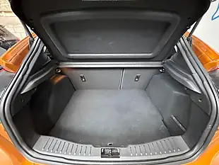 Used 2017 Ford Focus ST-Line Molten Orange - Interior and Exterior details 17