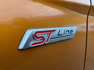 Used 2017 Ford Focus ST-Line Orange - Interior and Exterior details 17