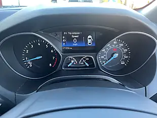 Used 2017 Ford Focus ST-Line Race Red - Interior and Exterior details 11
