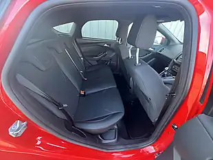 Used 2017 Ford Focus ST-Line Race Red - Interior and Exterior details 17