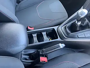 Used 2017 Ford Focus ST-Line Race Red - Interior and Exterior details 8