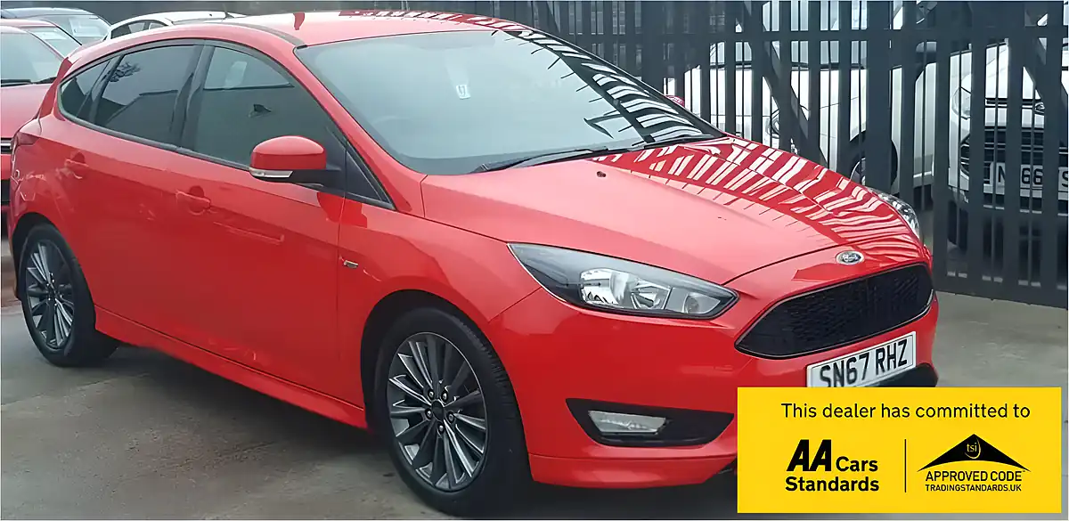 Used 2017 Ford Focus ST-Line Red - Front View