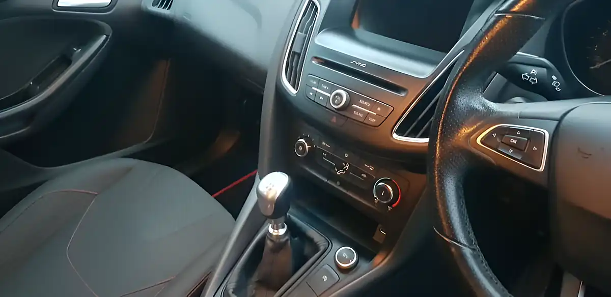Used 2017 Ford Focus ST-Line Red - Interior and Exterior details 12