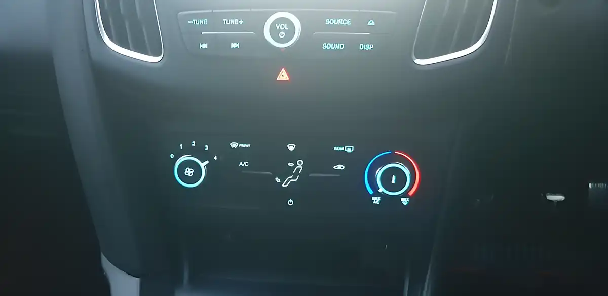 Used 2017 Ford Focus ST-Line Red - Interior and Exterior details 17