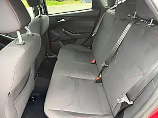 Used 2017 Ford Focus ST-Line Red - Interior and Exterior details 7