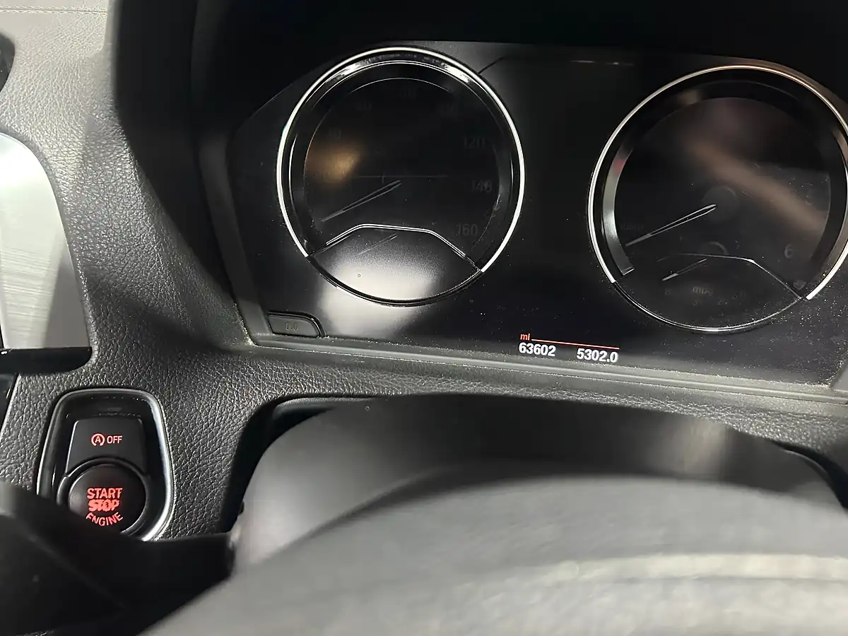 Used 2017 Ford Focus ST-Line Red - Interior and Exterior details 14