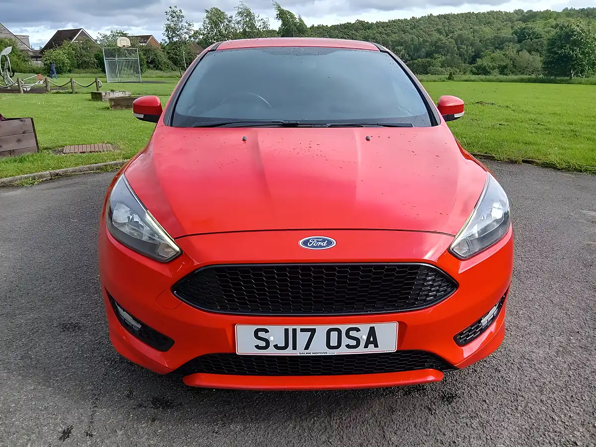 Used 2017 Ford Focus ST-Line Red - Interior and Exterior details 2
