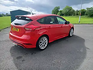 Used 2017 Ford Focus ST-Line Red - Interior and Exterior details 6