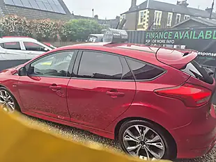 Used 2017 Ford Focus ST-Line Red - Interior and Exterior details 7