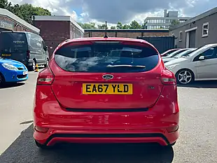 Used 2017 Ford Focus ST-Line Red - Interior and Exterior details 10