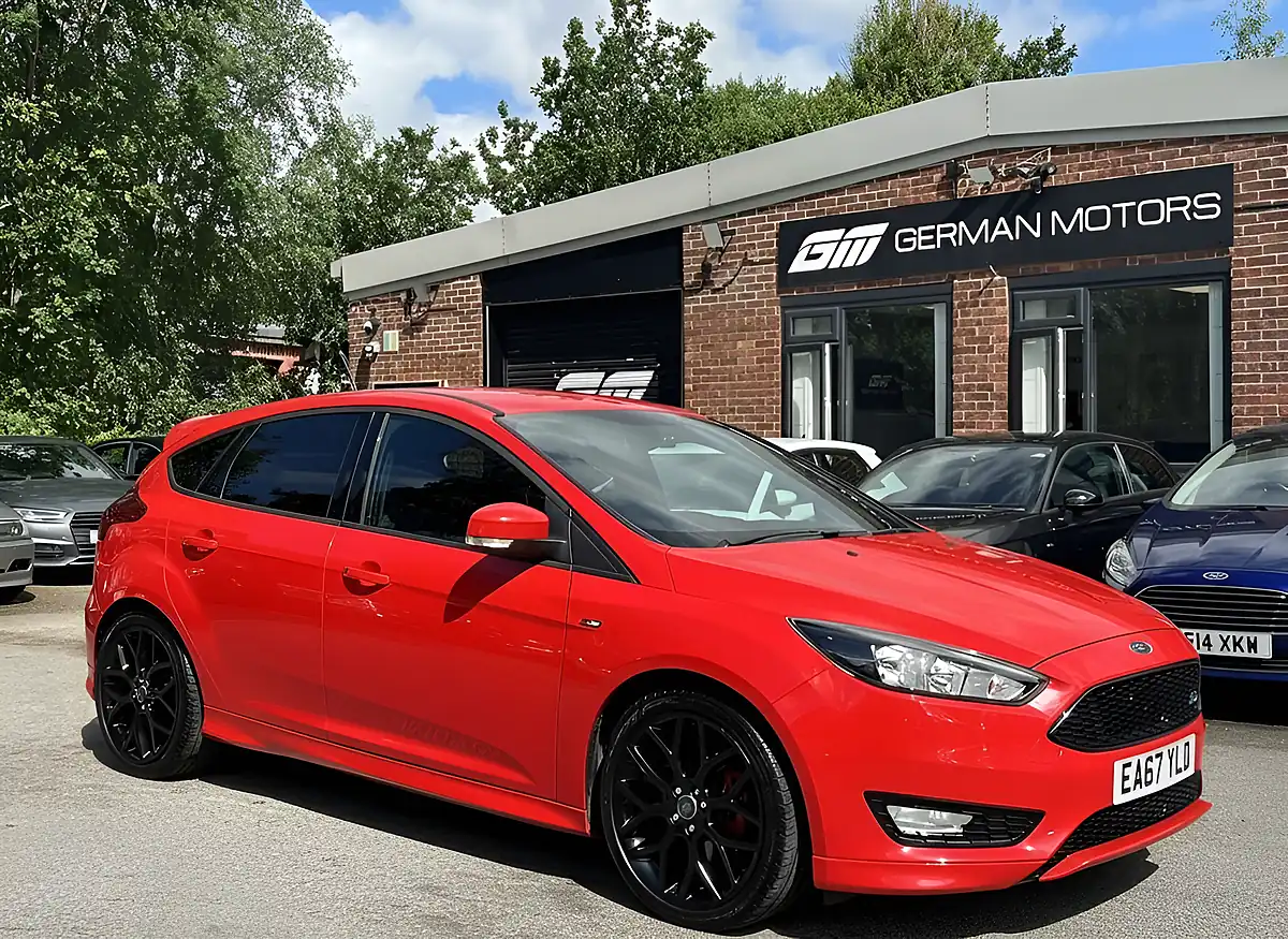 Used 2017 Ford Focus ST-Line Red - Interior and Exterior details 5