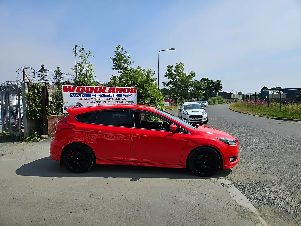 Used 2017 Ford Focus ST-Line Red - Interior and Exterior details 2