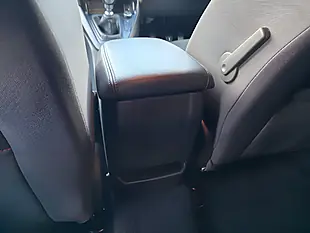 Used 2017 Ford Focus ST-Line Red - Interior and Exterior details 12