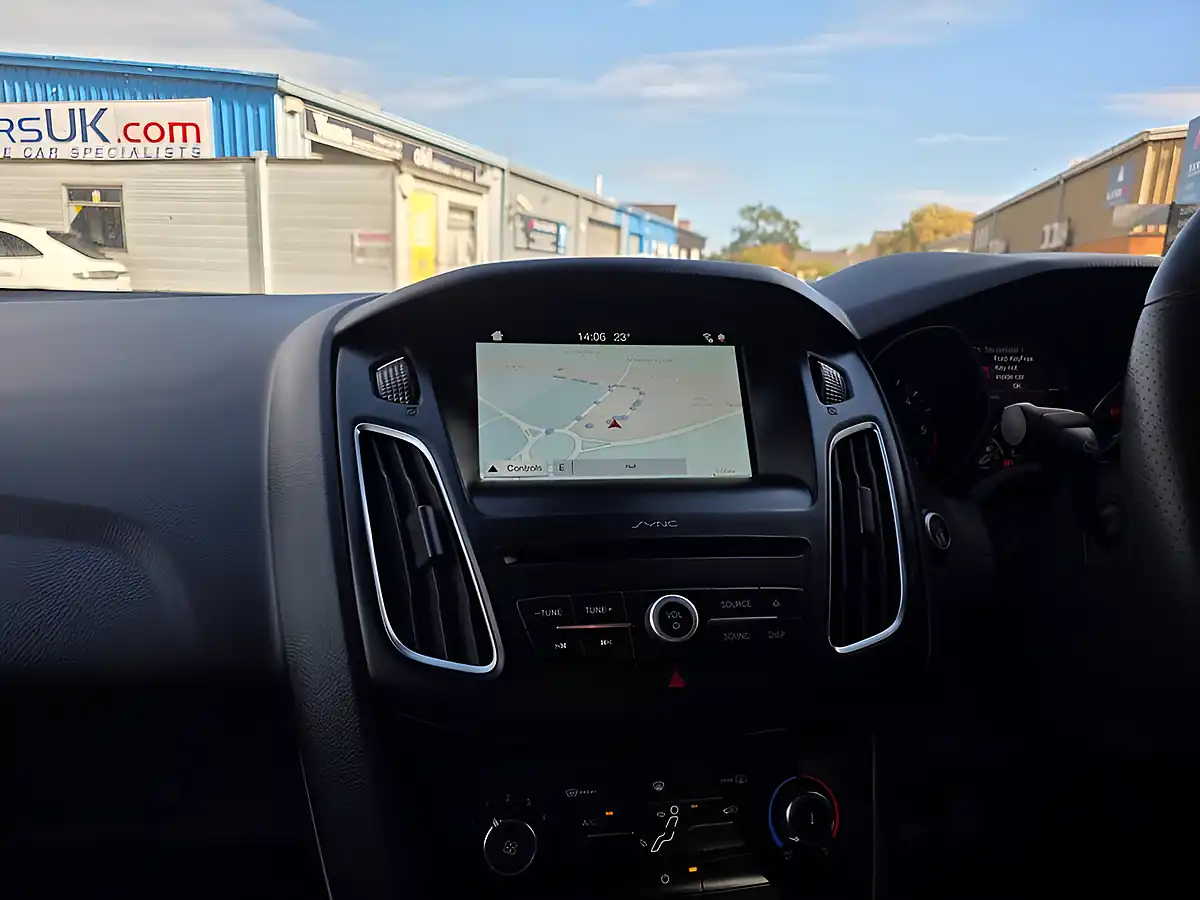 Used 2017 Ford Focus ST-Line Red - Interior and Exterior details 13