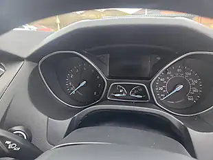 Used 2017 Ford Focus ST-Line Red - Interior and Exterior details 12