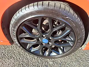 Used 2017 Ford Focus ST-Line Red - Interior and Exterior details 17